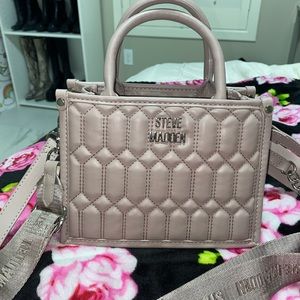 Mauve Steve Madden Tote!